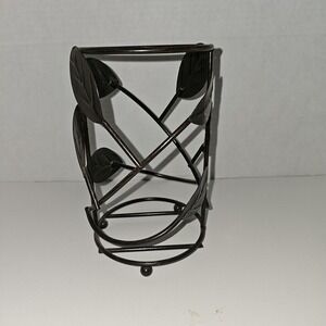 Pillar candle‎ holder metal leaf detailing
